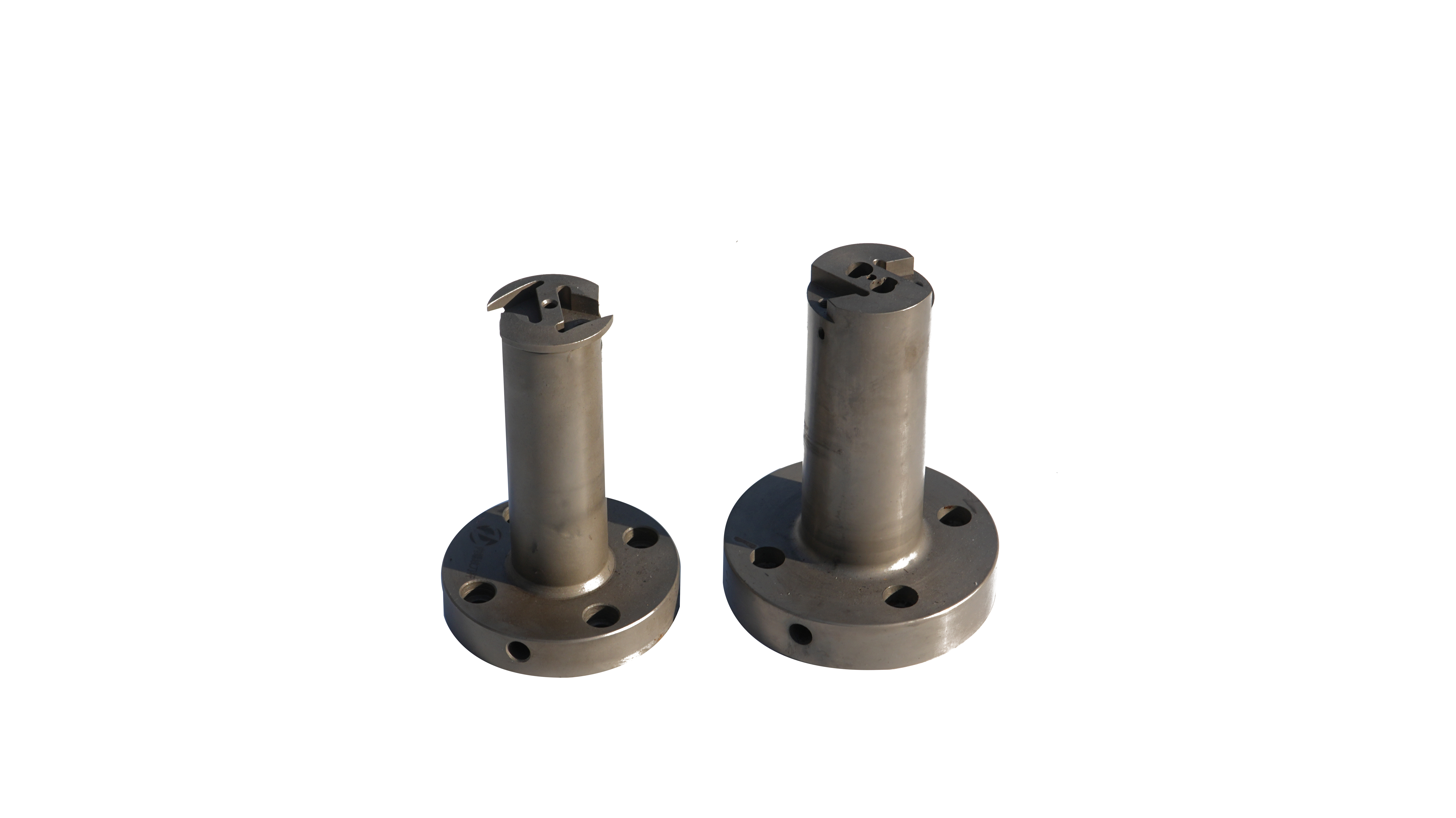Tool bar with internal thread